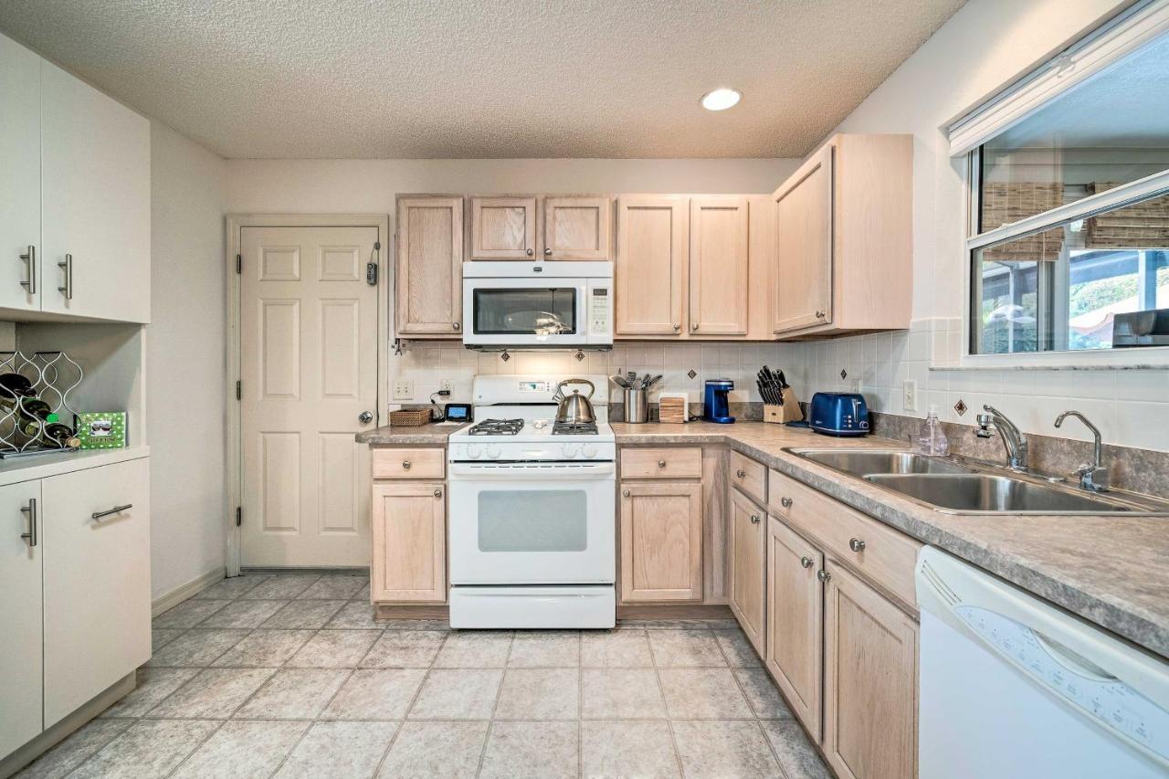 Home In The Villages With Lanai And Private Hot Tub! Екстериор снимка